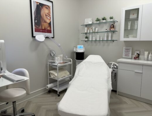 Canada MedLaser Toronto (Queen West) in Toronto ON M6J 0B3 - Image 1